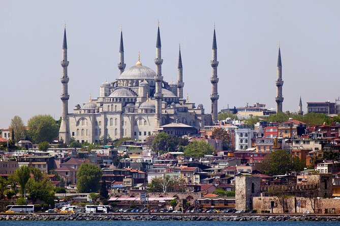 Private Guided Tour: Discovering Istanbul - A private day through Istanbul’s big-stage landmarks