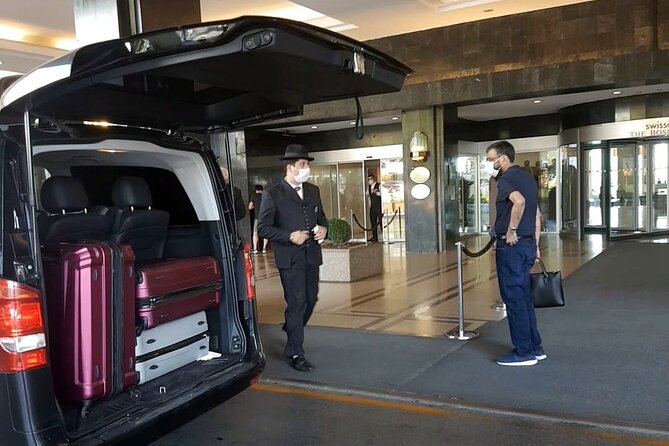 Private Istanbul Cruise Port(Galataport) Transfer hotel-airport - Meeting your driver at Galataport without wandering