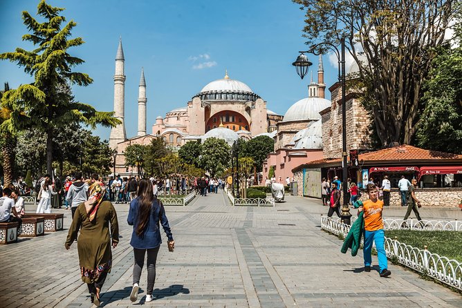 Private Istanbul Day Tour with a Local: Custom Highlights & Gems - Price and value: $227.06 per person in Istanbul reality