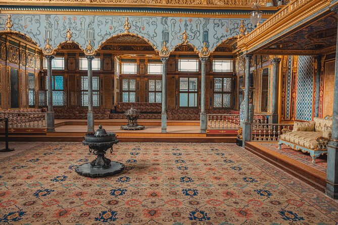 Private Istanbul Tour: Explore the City's Classics with a Guide - Grand Bazaar: one hour in the heart of Istanbul