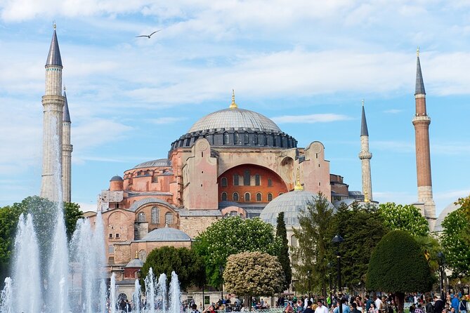 Private Layover Sightseeing Experience of Istanbul - Hagia Sophia Grand Mosque: planning for a paid ticket and a big interior