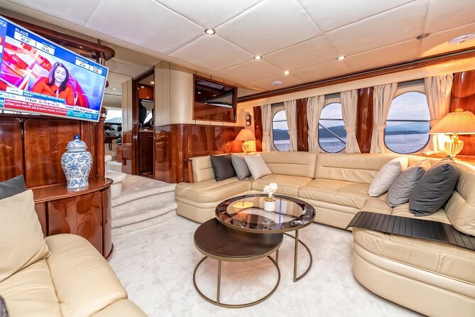 Private Luxury Yacht Cruise on Bosphorus - From Dolmabahçe Palace to Çırağan Palace: The Bosphorus Royal Front Row