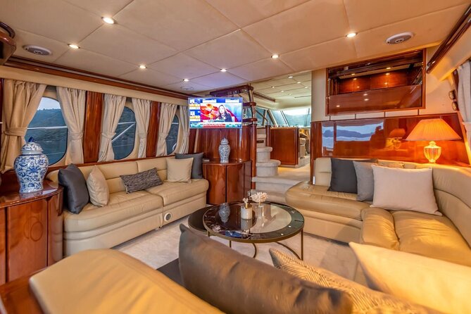 Private Luxury Yacht Cruise on Bosphorus - Galata Bridge and Galata Tower, Plus the Golden Horn Shore