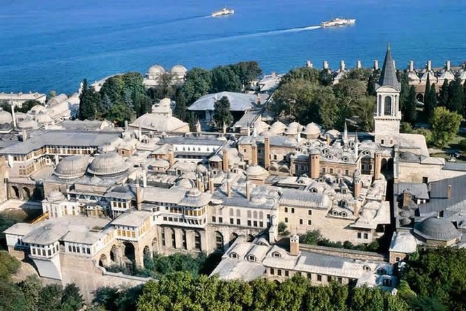 Private & Mini Group Istanbul 7 hours Tour with TRAM. Save time - Topkapi Palace: the longest stop, and why it changes your whole day