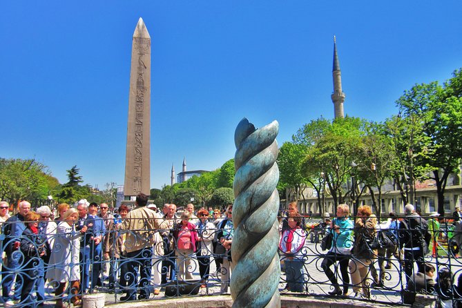 Private & Mini Group Istanbul 7 hours Tour with TRAM. Save time - Hagia Sophia after Jan 15, 2024: headphones and phone matter