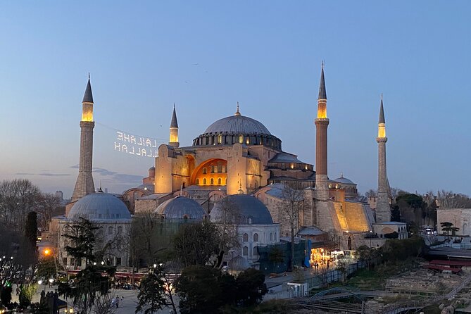Private Minivan Transfer from Istanbul Airport - Communication That Saves Your Sanity: Photos, Mobile Tickets, WhatsApp