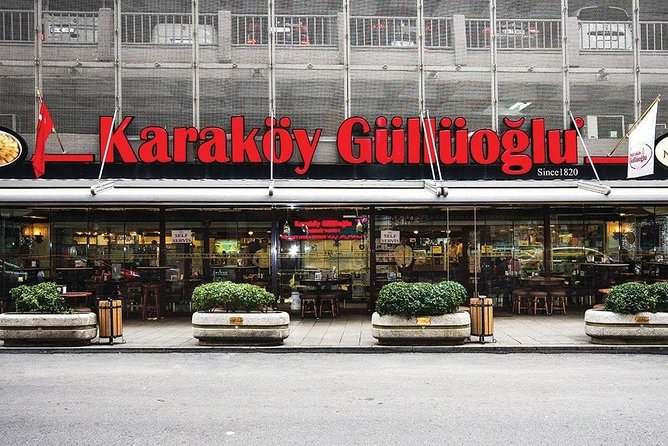 Private Tour - Istanbul Food Walking Tour of Kadikoy with Breakfast - The 9:00 start in Karaköy sets the tone