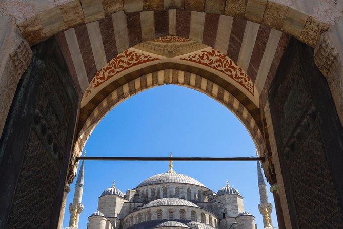 Private Tour: Istanbul’s Ottoman Experience Including Topkapi Palace and Blue Mosque - Hippodrome of Constantinople: Where Ottoman Life Echoes in a City Park