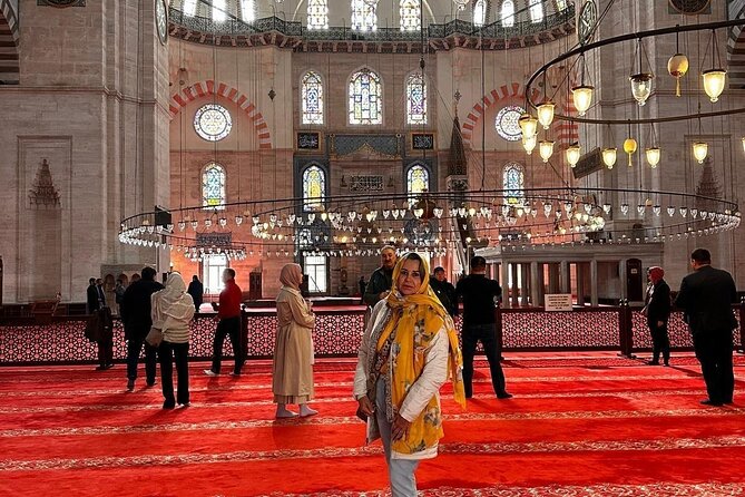 Private Tour of Ottoman and Byzantine History in Istanbul - Blue Mosque: 20,000 Iznik tiles and the calming effect of symmetry