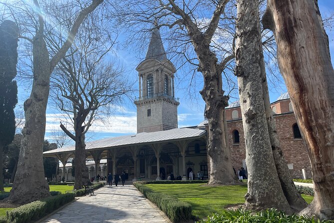 Private Tour to Historical Peninsula in Istanbul - Hippodrome: The Egyptian Obelisk That Walked Across Centuries