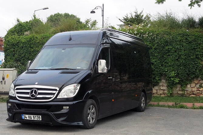Private Transfer from Istanbul Airport or SAW to City Center - Air-Conditioned Van Comfort (and the Small Details)