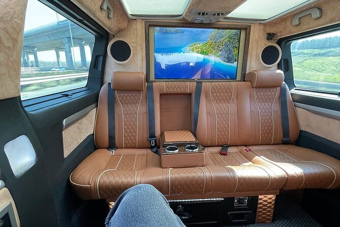 Private Transfer to Istanbul Airport from Fatih,Besiktas,Beyoglu - Door-to-Door Pickup Beats “Find the Shuttle” Days