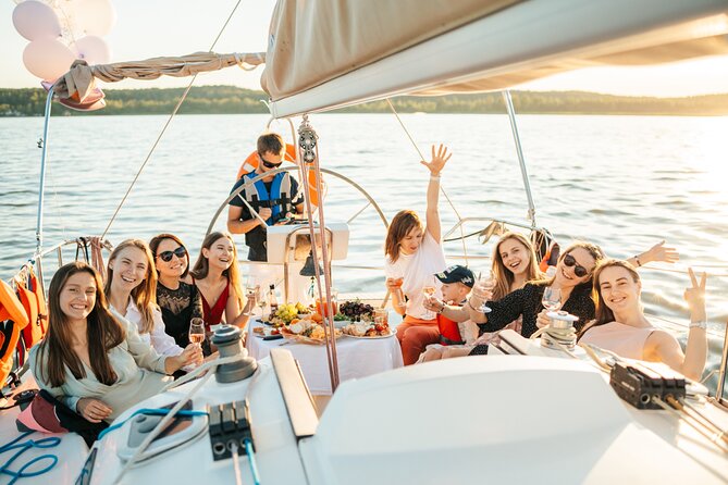 Private Yacht Voyage : Music, Wine & Snacks for Groups - Price and value: $270.32 per group up to 12