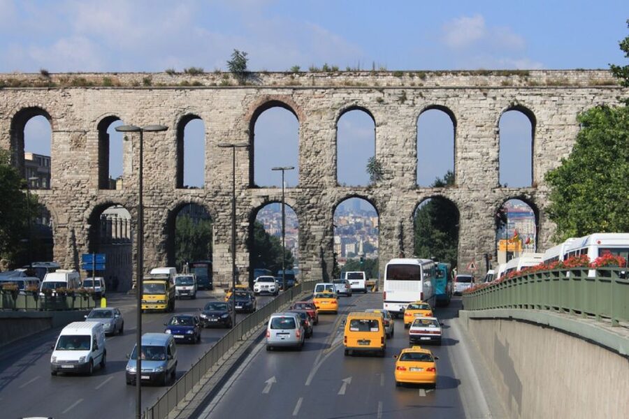 Roman Aqueduct, Sehzade Mosques &Women's Market - Şehzade Mosque: quiet scale, and a story that sticks