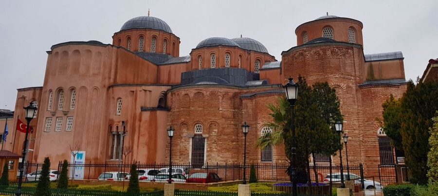 Roman Aqueduct, Sehzade Mosques &Women's Market - A possible chai pause with Süleymaniye views