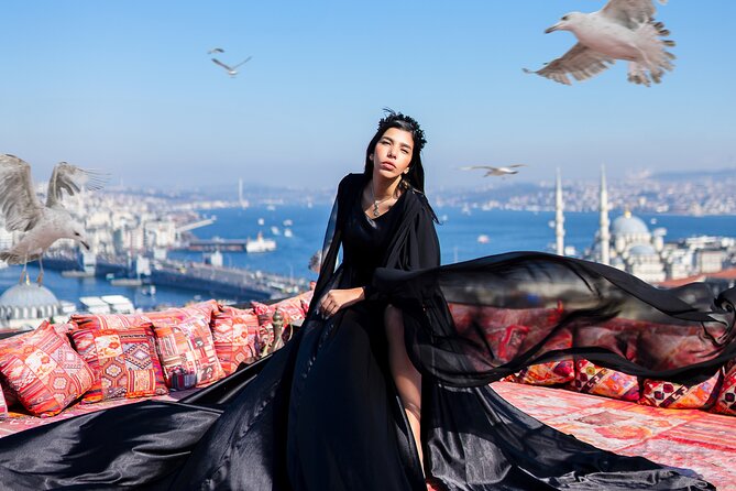 Rooftop Photoshoot in Istanbul - Why this rooftop session works so well in Istanbul