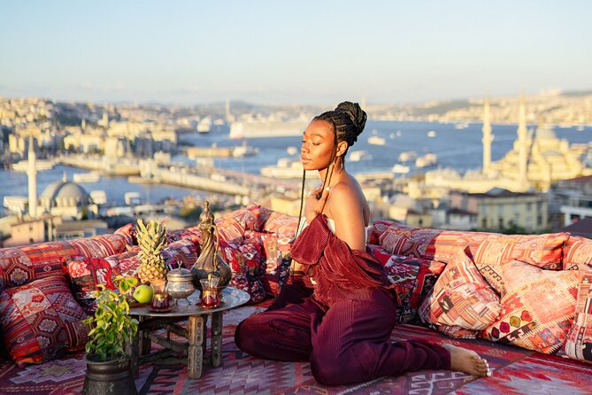 Rooftop Photoshoot in Istanbul - Süleymaniye Mosque panoramic views and the garden outdoor shots