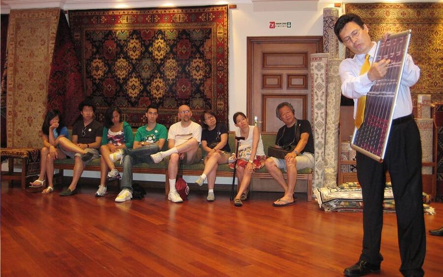 Rug Shopping Private Tour with expert Grand Bazaar - Learning the craftsmanship: what quality means in real terms