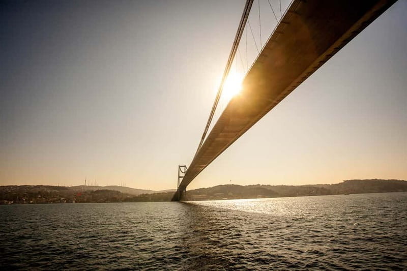 Sailing Through Culture Bosphorus and Spice Bazaar Tour - The 1.5-Hour Bosphorus Cruise: Views, Light, and Europe/Asia in Motion