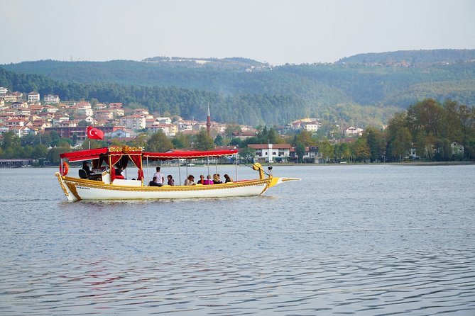 Sapanca Lake and Masukiye Tour - Masukiye village time plus the animal-park angle