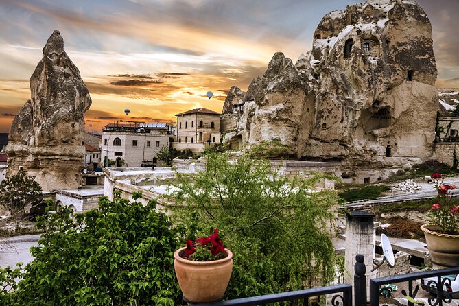 Semi-Private Cappadocia Day Tour from Istanbul, Cappadocia Hotels - How the semi-private Red Tour keeps things moving