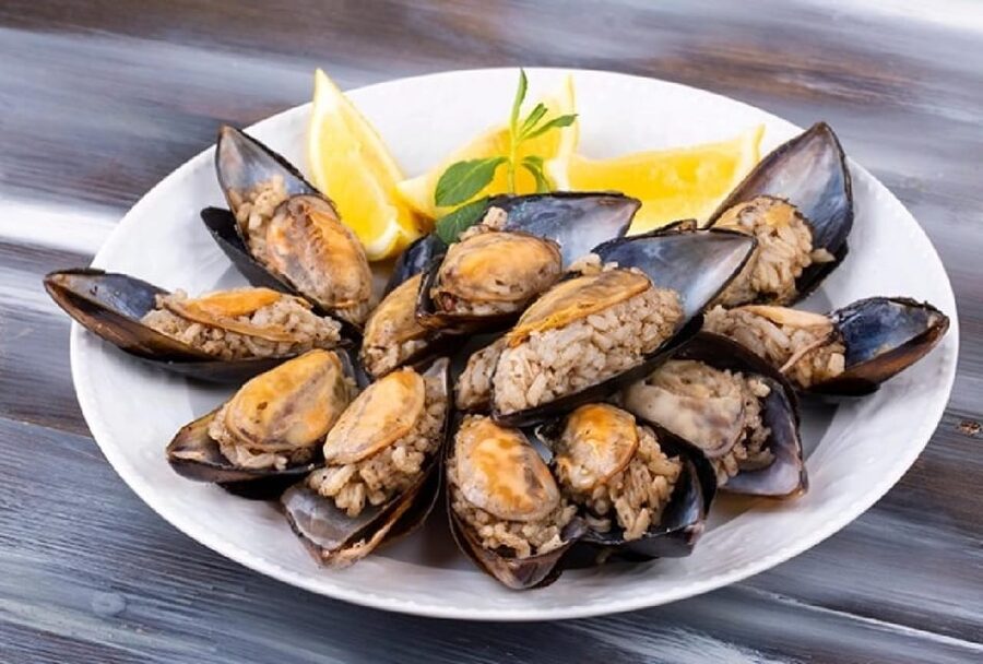 Sights and Bites in Two Continents - Why this Eminönü-to-Kadıköy route tastes like two continents