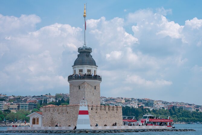 Small-Group 2 Hours Bosphorus Luxury Yacht Cruise in Istanbul - Best for families, first-timers, and anyone who wants low-effort sightseeing