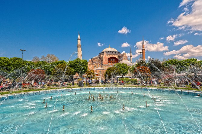 Small Group: Best of Istanbul Tour with Hagia Sophia Tickets - Topkapi Palace Courtyard: A Shortcut to Royal Atmosphere