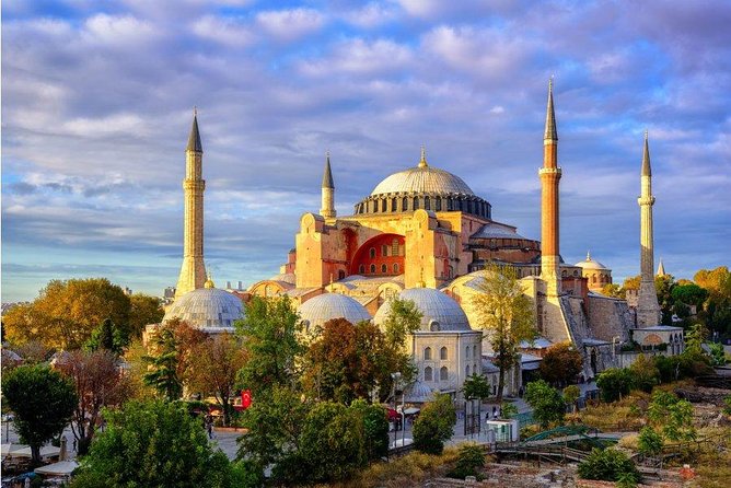 Small Group Full-Day Istanbul Old City Tour with Lunch & Tickets - Grand Bazaar time: optional presentation, then go explore