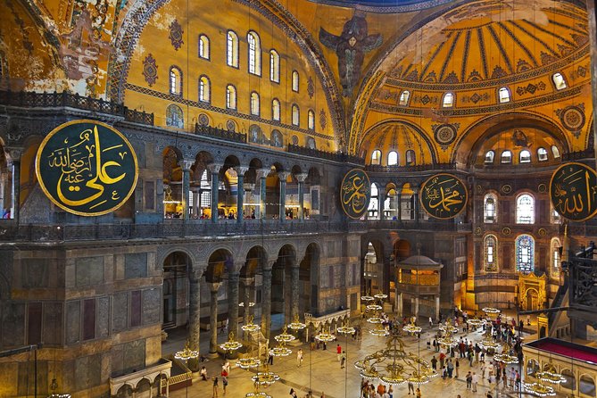 Small Group Full-Day Istanbul Tour: Old City, Asian Side & Lunch - Hippodrome Square: small time, big artifacts