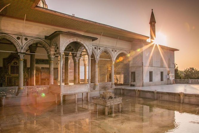 Small-Group Topkapi Palace and Harem Tour with Tickets - Skip the chaos: timing, tickets, and getting inside