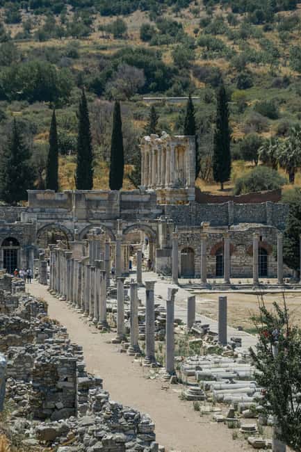 Small Group Tour Day Trip to Ephesus from Istanbul by Plane - Turkish lunch: where the small group advantage shows up
