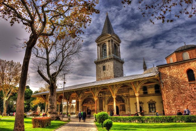 Small Group Tour: Essential Istanbul - Hippodrome Square: Roman Constantinople in plain sight