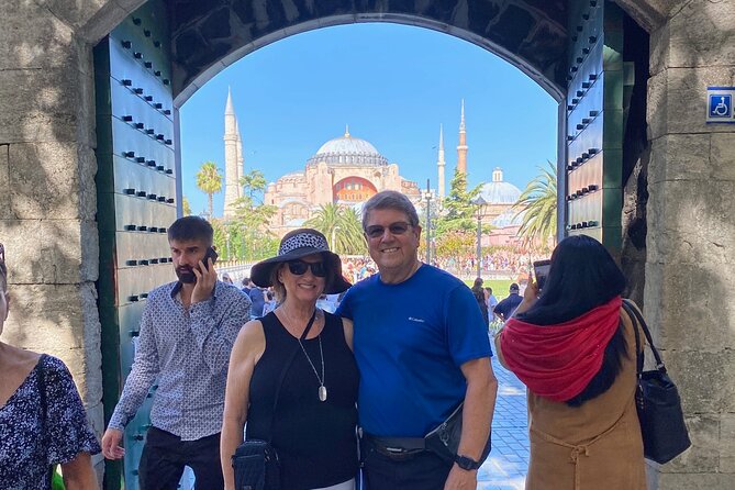 Small Group Tour: Hagia Sophia, Basilica Cistern, Blue Mosque and Grand Bazaar - Grand Bazaar with real navigation help (and 2026 closure dates)
