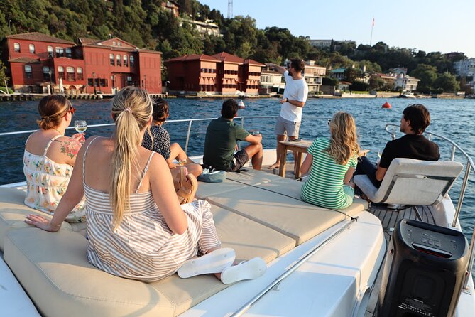 Small Group Yacht Tour With Unlimited Wine, Fruits & Mixed Nuts - Price and logistics: is $59 worth it?