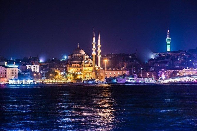 Stage Front Bosphorus Dinner Cruise with Pickup & Drinks included - Comfort Tips: air-conditioning, windows, and what to wear