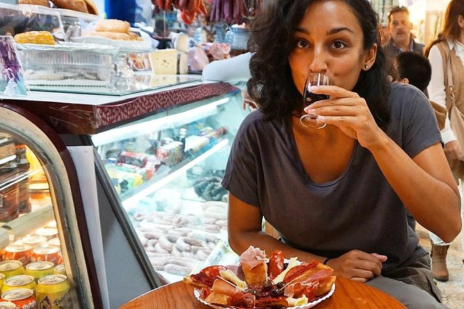 Street Food Tour in Istanbul [Don't Miss it] - Spice Market to Eminönü: spices first, then balık ekmek on a boat-style service