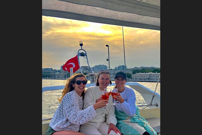 Sunset Bosphorus Yacht Tour in Istanbul - Sunset Bosphorus Yacht Tour: Key Highlights