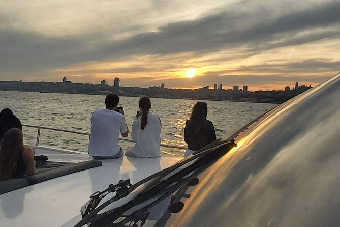 Sunset Cruise on Luxury Yacht with Transfers - Crossing toward Asia: Fatih Sultan Mehmet Bridge, Anadolu Fortress, Küçüksu