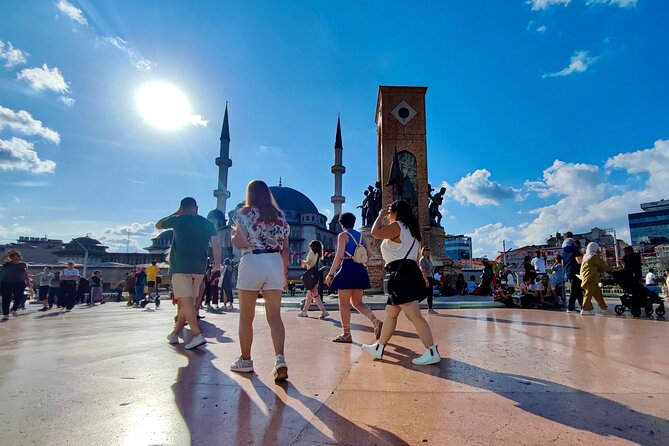 Taksim to Galata Walking Tour: Secret Passages & Local Hangouts - Passage Hazzopulo: the kind of corridor you’d ignore without help