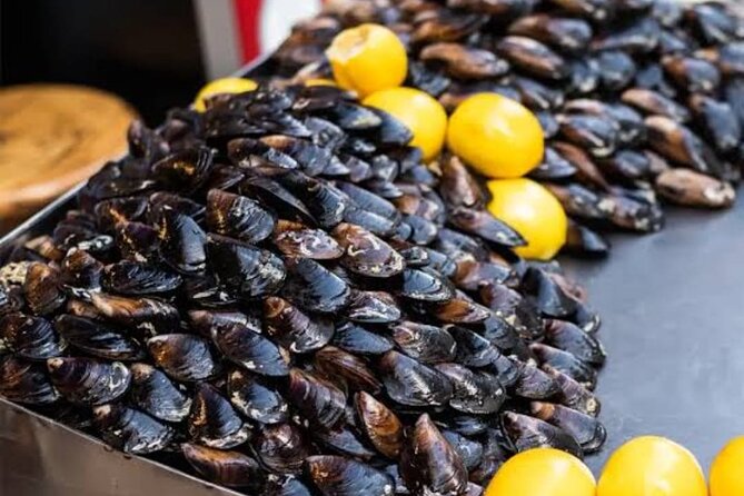 Taste Of Old City Street Food Tour with Local Guide - Women’s Market (Kadınlar Pazarı): shopping culture that shapes what you eat
