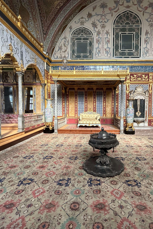 Topkapi Palace and Harem Skip-the-Line-Tickets & Audio Guide - Audio guide on your phone: the good, the practical, and the one risk