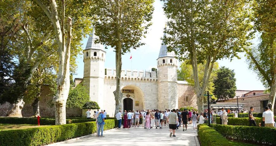 Topkapi Palace Complete Tour: Harem & Hagia Irene Included - The Harem: Separate, Intimate, and Packed With Power Dynamics
