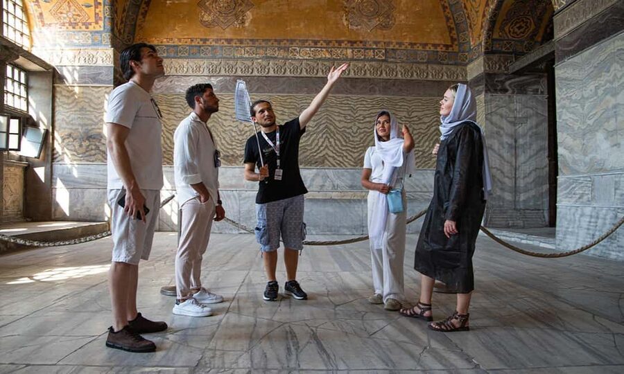 Topkapi Palace & Hagia Sophia Tickets + Audio Guide - Hagia Sophia: when to go and how your QR code controls entry