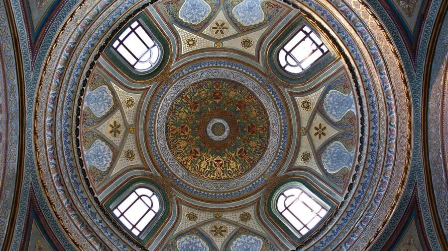 Topkapi Palace Tour: Scenes of the Ottoman Empire - Stepping into the Harem: private life, women, and eunuchs