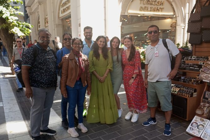 Topkapi Palace tour with Harem,guide is included,ticket is extra - Topkapi in 2.5 hours: what this tour is really good at