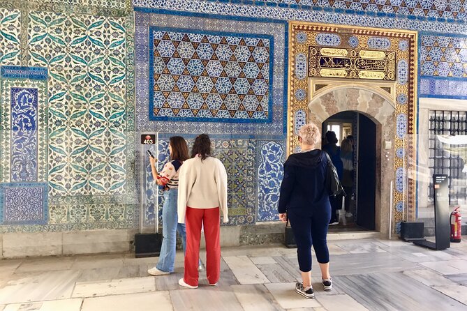 Topkapi Palace with Harem and Blue Mosque Guided Tour - Price and ticket strategy: what you’re really paying for