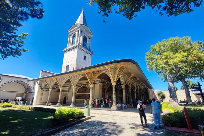 Topkapi Palace with Harem and Blue Mosque Guided Tour - Who should book this tour (and who might want to think twice)