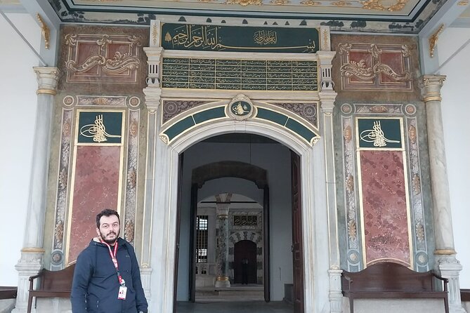 Topkapi Palace with Harem Walking Tour with Guide - Hagia Irene Museum: the short stop that adds a lot