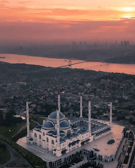 Tour to Camlica Hill, Camlica Mosque & Camlica Tower - Camlica Hill: Istanbul’s Highest Viewpoint for Bosphorus and Bridges